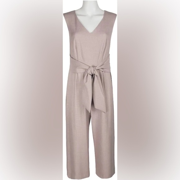 Connected Tie Front Sleeveless Cropped Jumpsuit NEW - Picture 4 of 10